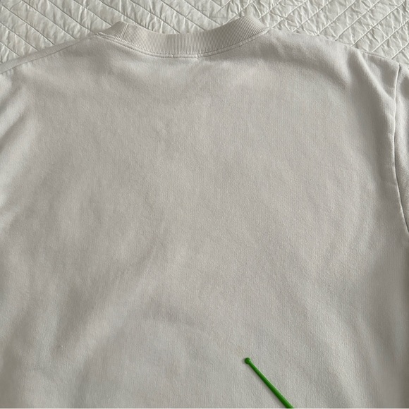 Brandy Melville Newport Ivory Crew Neck Sweatshirt Pullover American Flag Patch - Picture 8 of 8